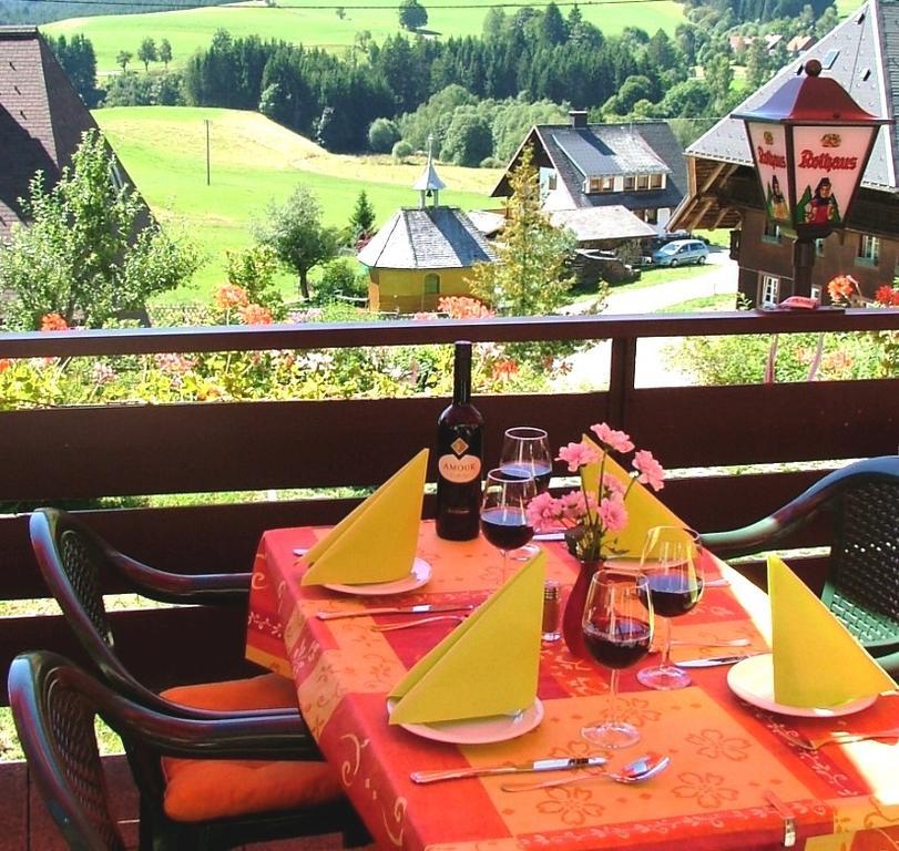 Hotel Landgasthof Adler Altenrond Buitenkant foto