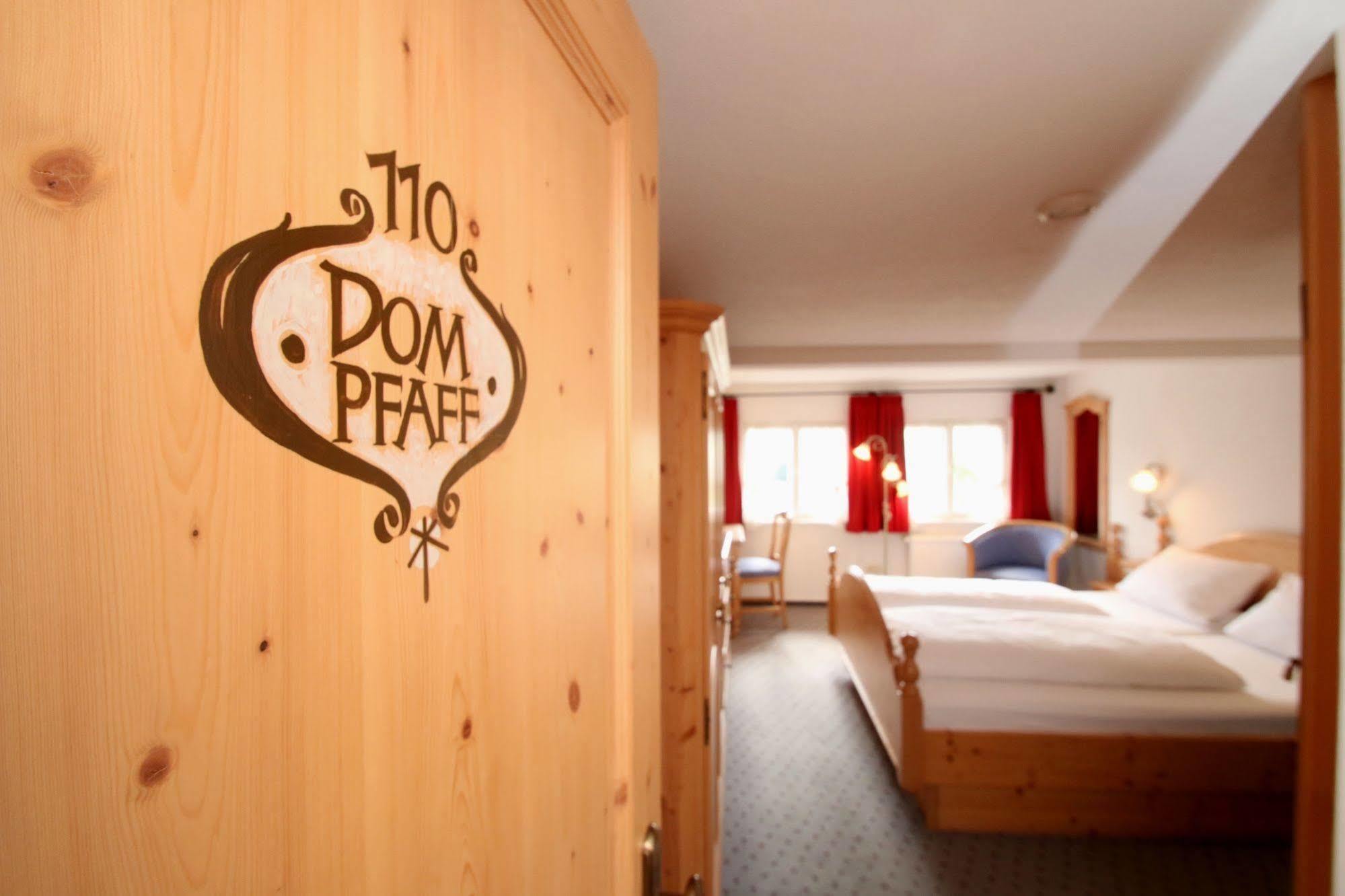 Hotel Landgasthof Adler Altenrond Buitenkant foto