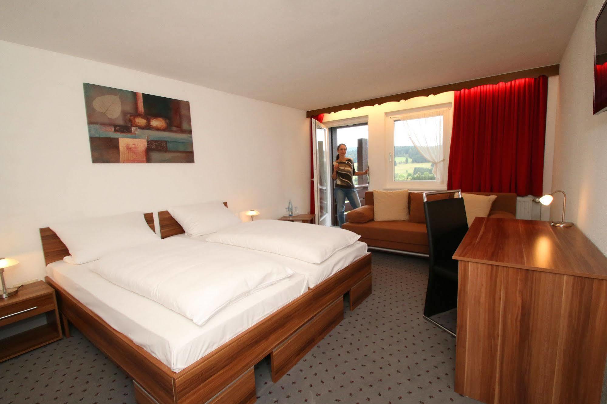 Hotel Landgasthof Adler Altenrond Buitenkant foto