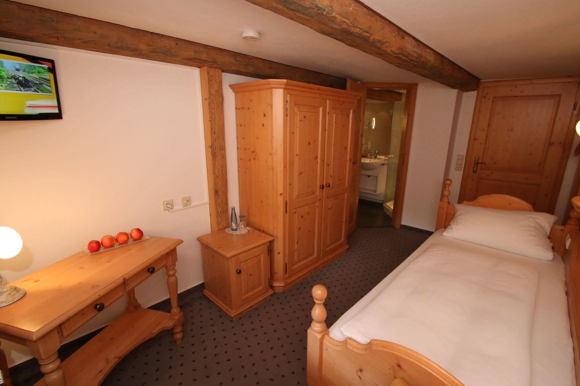 Hotel Landgasthof Adler Altenrond Buitenkant foto